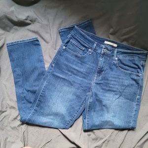 Levi's | Classic Midrise Skinny Jeans 10 W30/L28
